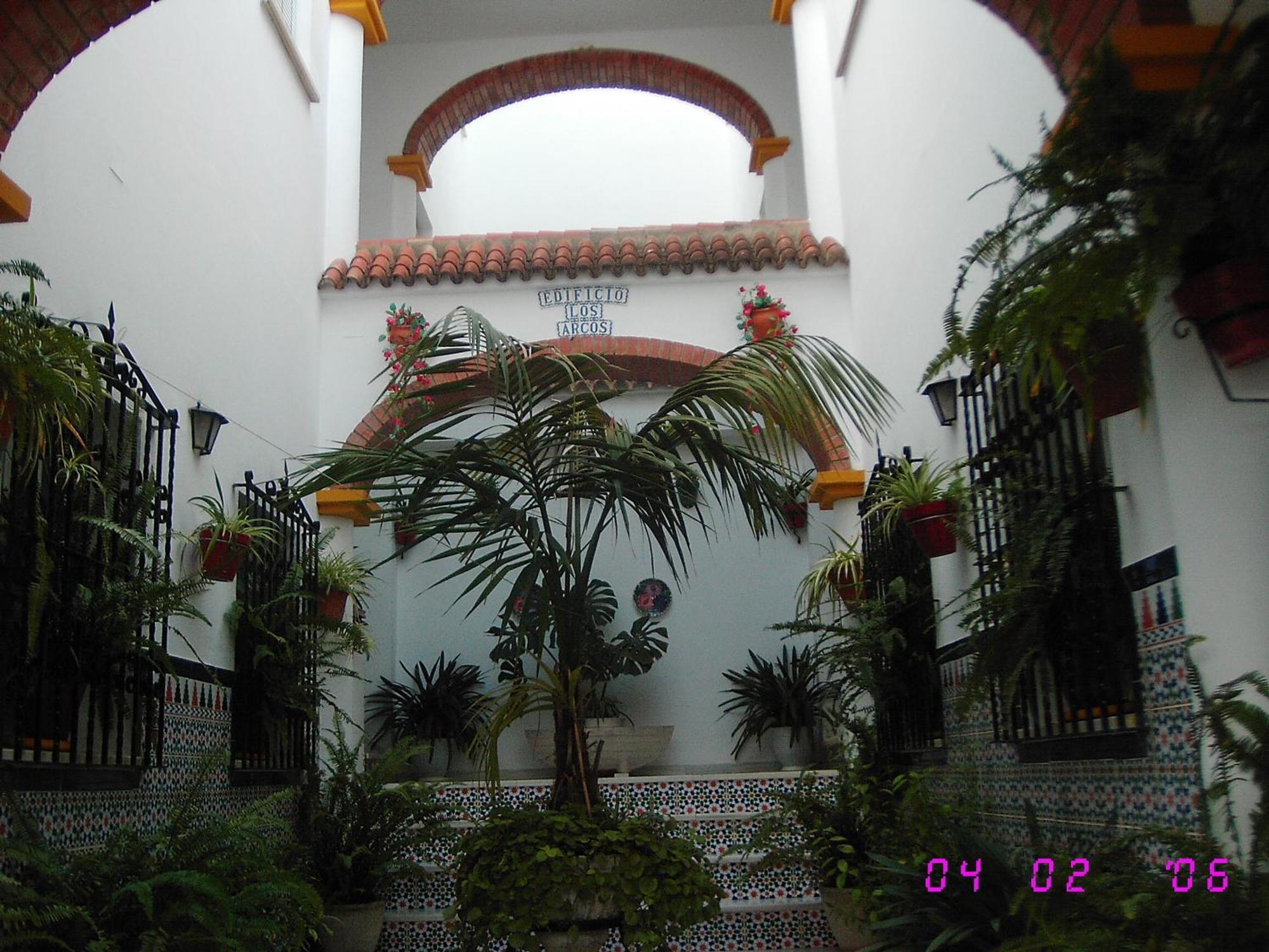 Apartamentos Los Arcos El Bosque Exterior foto